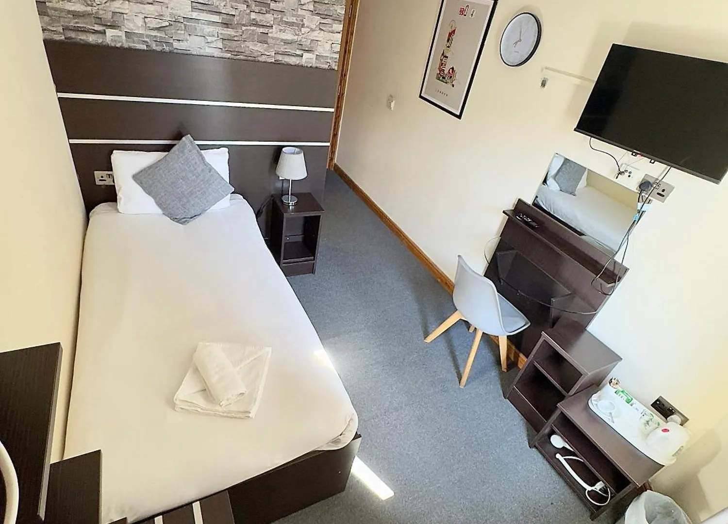 Epsilon Hotel London