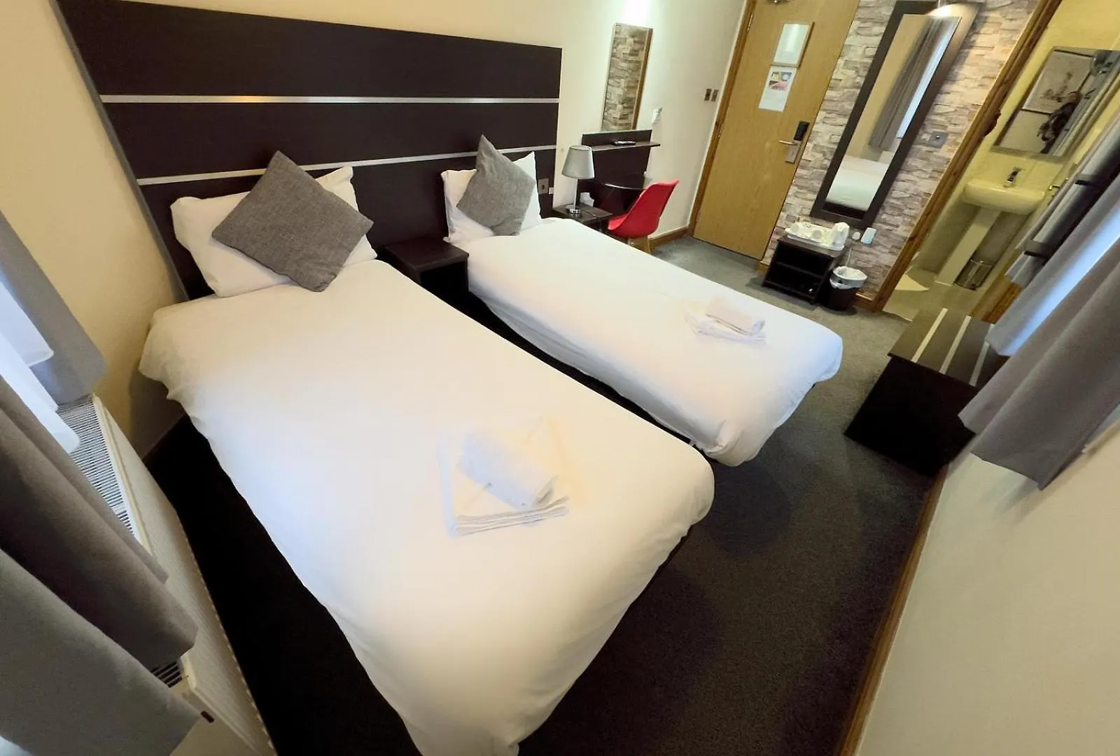 Epsilon Hotel London 3*,